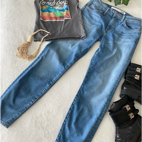 Lovers + Friends Ricky Mid-Rise Skinny Jean in Rivaldi Size 26 - Picture 5 of 16